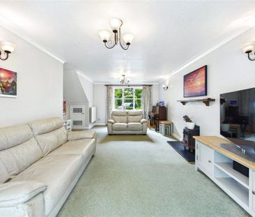 4 bedroom detached house to rent - Photo 1