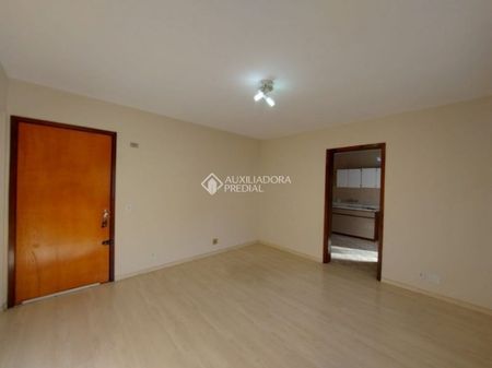 Apartamento com 1 quarto e 50m² para alugar em Farroupilha, Porto Alegre. - Foto 2