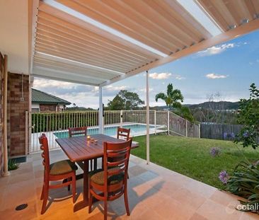 Well-Located Family Home With Pool - Photo 2