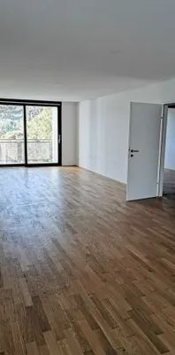 moderne, großzügige Neubau-Wohnung - Photo 1