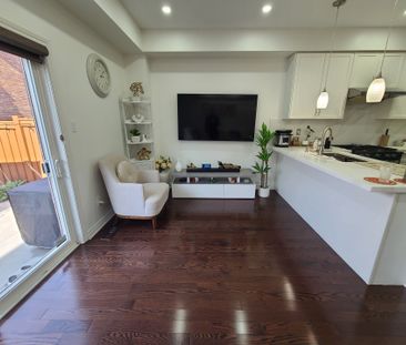 For Lease - 360 Hobbs Crescent, Milton, Ontario - Photo 5