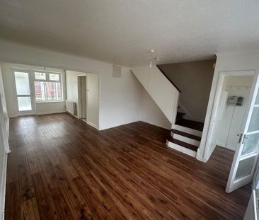 3 Bed Terraced House, Sydenham Park, SE26 - Photo 1
