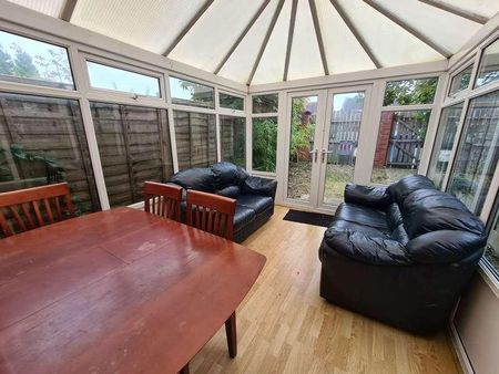 Dearden Street, Hulme, Manchester, M15 - Photo 4