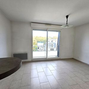 Location Appartement 1 pièce 24m² - Photo 2