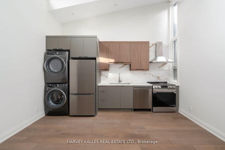 For Lease - 24 Sullivan Street Unit# 4 (3rd Floor), Toronto, Ontario - Photo 2