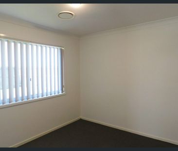 Family Home in Mountainview Estate - Bucasia - Photo 5