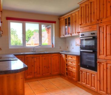 3 BED Detached house - Photo 5