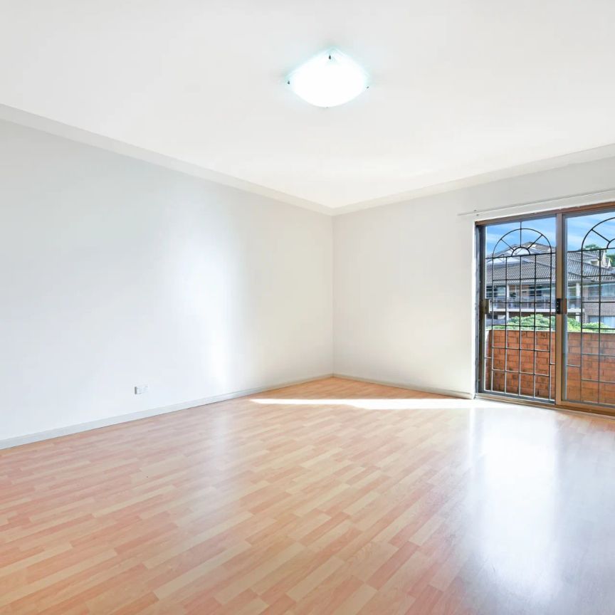 Executive apartment with prime location - Photo 1