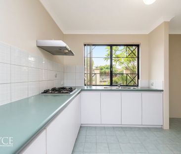 1/11 Gochean Avenue, Bentley WA 6102 - Photo 2