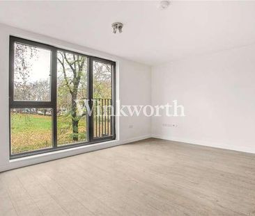 Frobisher Road, London, N8 - Photo 2