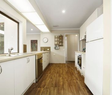 19 Rays Road, Bateau Bay, NSW 2261 - Photo 3