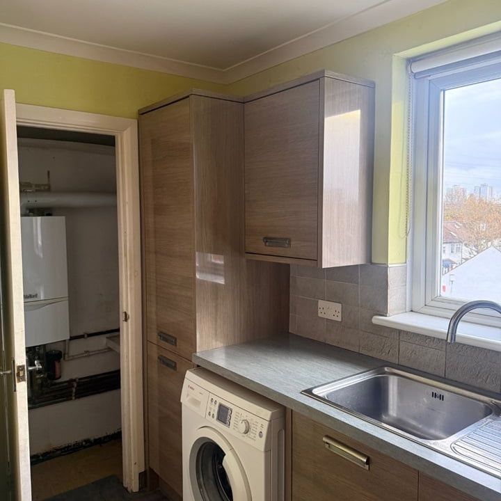 2 Bed Flat, Dore Avenue, E12 - Photo 1