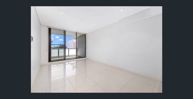 1 bedroom + study apartment in Homebush - Photo 1