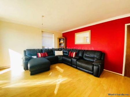 2 bedroom property to rent in Westcliff On Sea - Photo 4