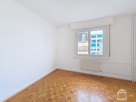 Bel appartement de 3 pièces au 3ème étage d’environ 68m2 - Photo 3