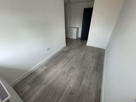 4 bedroom detached house to rent - Photo 1