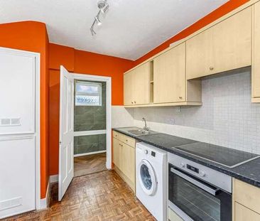 Daisy Road, South Woodford, E18 - Photo 1