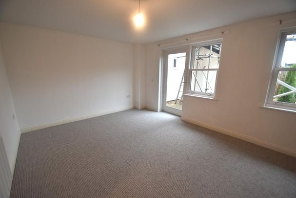 3 bedroom terraced house to rent - Photo 1