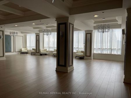 For Lease - 372 Highway 7 Road Unit# 301, Richmond Hill, Ontario - Photo 3