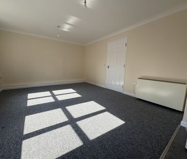 Bentley House, March, Abbeygate Court - Photo 2