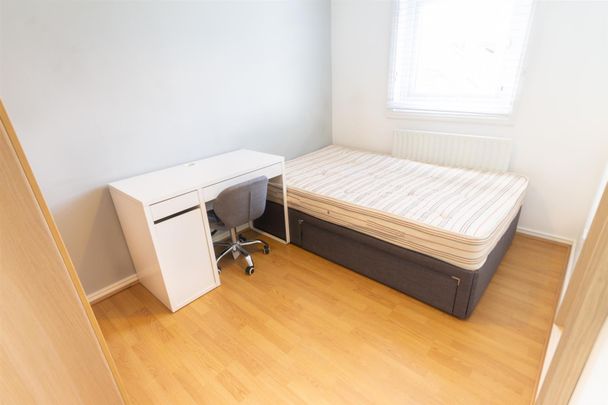 Stratford Road, Heaton - Photo 1