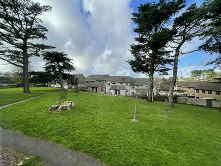 Little Oaks, Penryn - Photo 4