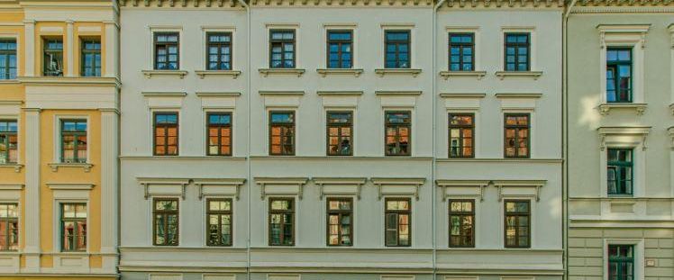 NEUER BODENBELAG – NEUE TÜREN – FRISCH RENOVIERT – EINBAUKÜCHE - Photo 1