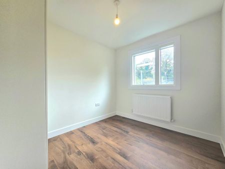 4 bedroom apartment to rent - Photo 3