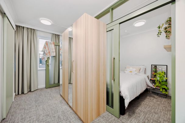 Urban Twin 02 - Photo 1