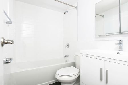 For Lease - 6200 Bathurst Street Unit# 711, Toronto, Ontario - Photo 4