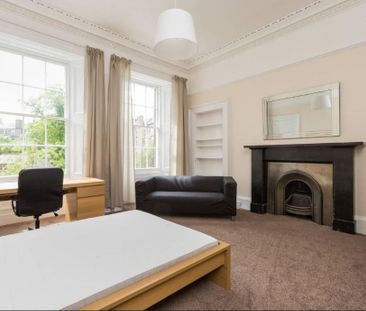 5 bedroom flat to rent - Photo 1
