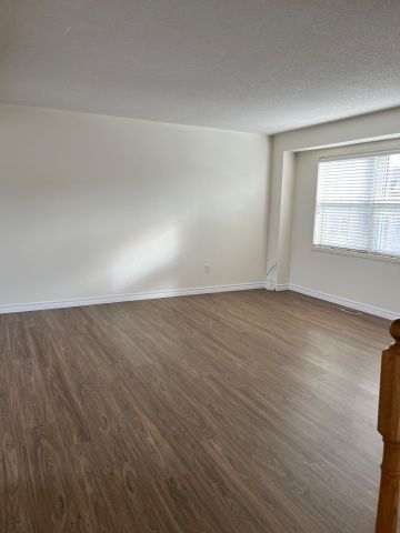 For Lease - 490 Veterans Drive Unit# 13, Barrie, Ontario - Photo 3