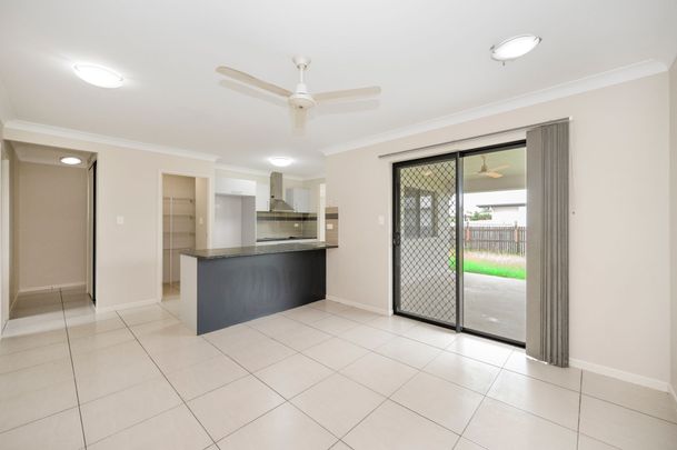 Family Home in Mount Louisa - Photo 1