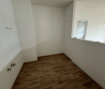 Großzügige 2-Zimmer Genossenschaftswohnung mit Balkon! - unbefriste... - Photo 1