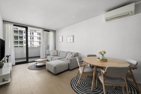 Stylish Apartment on the Edge of Thornbury - Photo 3