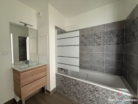 Location Appartement 3 pièces 62m² - Photo 4