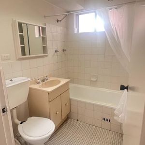 1-Bedroom Unit - access via Beasley Street - Photo 2