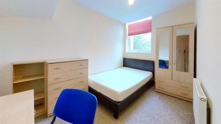 6 bedroom house to rent - Photo 4