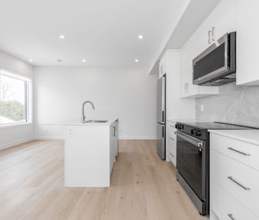 For Lease - 250 Shakespeare Street Unit# 3, Vanier and Kingsview Pa... - Photo 3