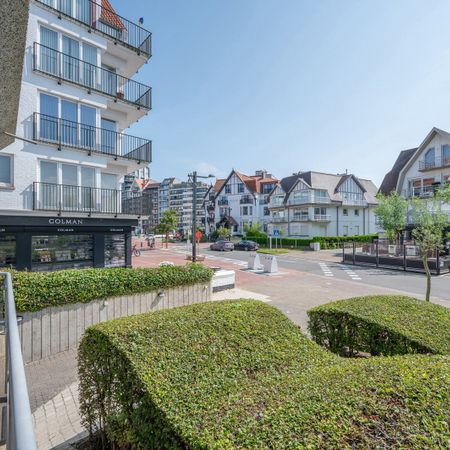 Ongemeubeld, hoekappartement nabij het Albertplein - Photo 3