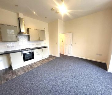 1 bedroom ground floor flat to rent - Photo 1