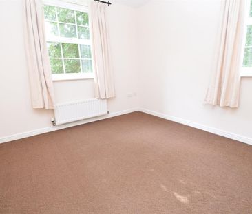 Cedar Apartments, Chaloner Grove, Wakefield - Photo 6