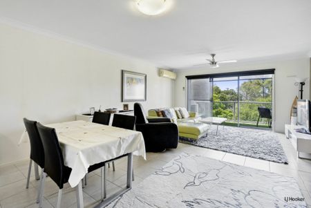 Modern Beachside Apartment in the Heart of Tugun � Walk to the Sand & Shops! - Photo 2