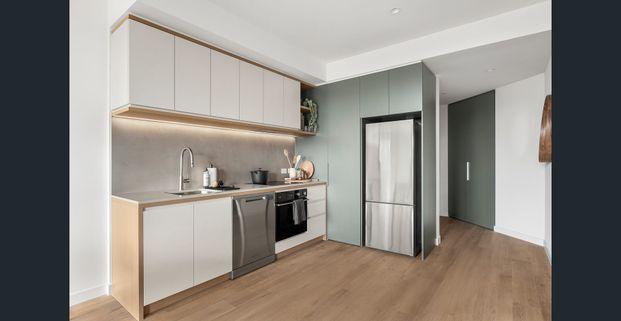 Redefine your everyday life at Caulfield Place - brand new, premium apartments in Caulfield, Melbourne. - Photo 1