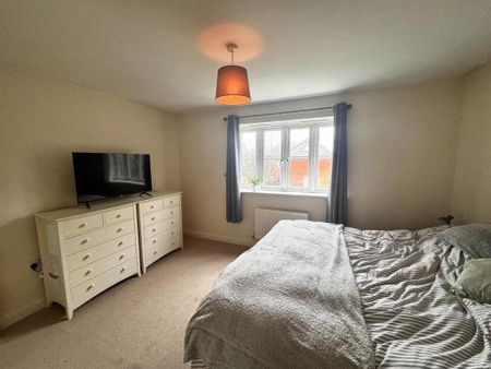 2 bedroom semi-detached house to rent - Photo 2