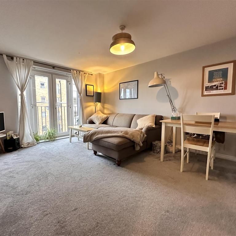 2 bedroom apartment to rent - Photo 1