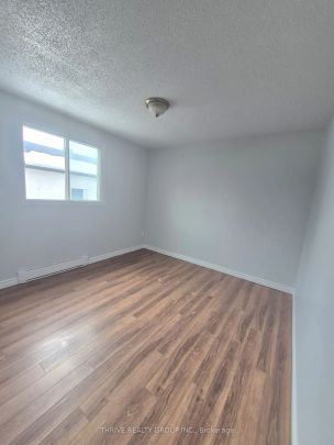 184 Simcoe Street #2 - Photo 1