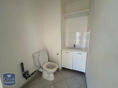 Location Maison 4 pièces 85m² GRAND CHARMONT 25200 - Photo 4