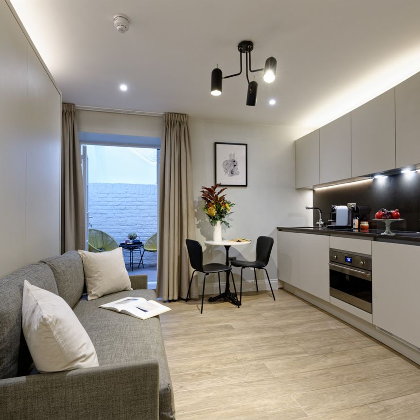 Apartment EG37-B2 - Photo 1