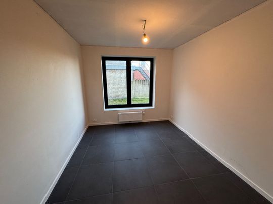 Ruim appartement in het centrum van SInt-Laureins - Photo 1